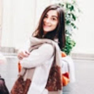 Meet your Posher, Lia